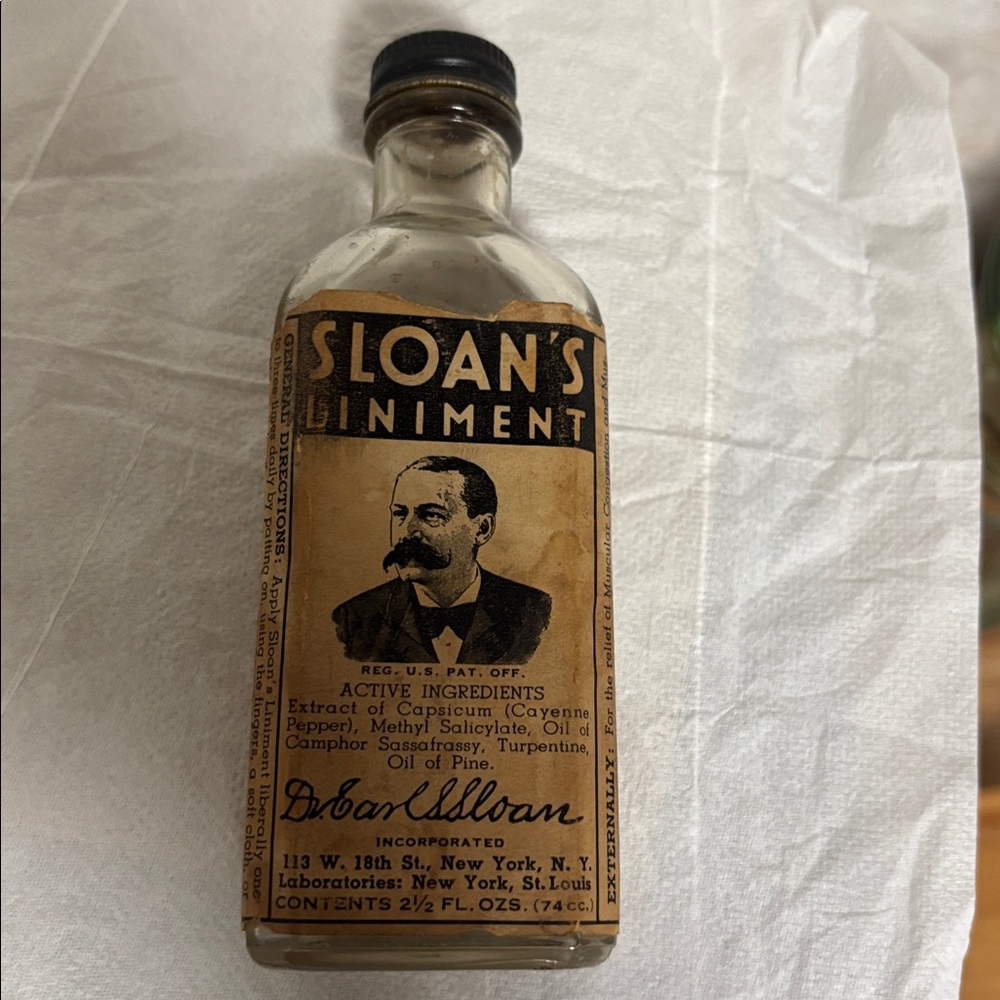 Antique 1930s Glass Bottle Of Sloan’s Liniment 2.5 Fl Oz Paper Apothecary Label - Picture 2 of 8